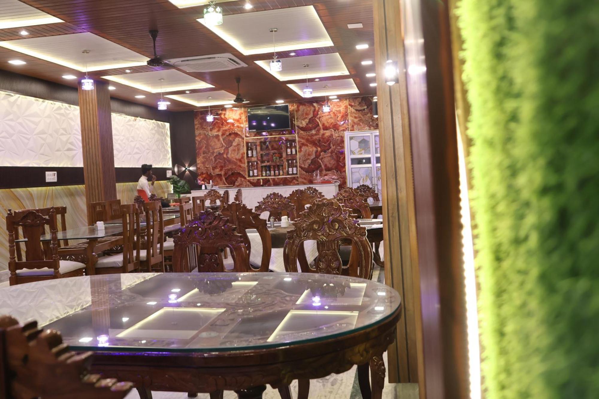Hotel Maharaja Palace Bhāgalpur Kültér fotó